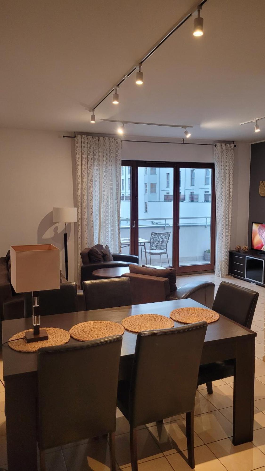 Apartment Frog - 2 Bedrooms And Living Swinoujscie